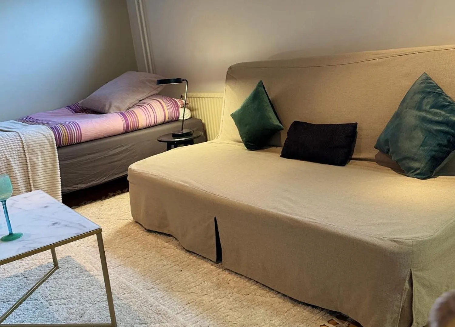 Coosy Authentic Swedish Wooden Studio Apartment, 25 Min To Stockholm City-Own Entrance